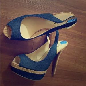 Beautiful Guess Stilletos!